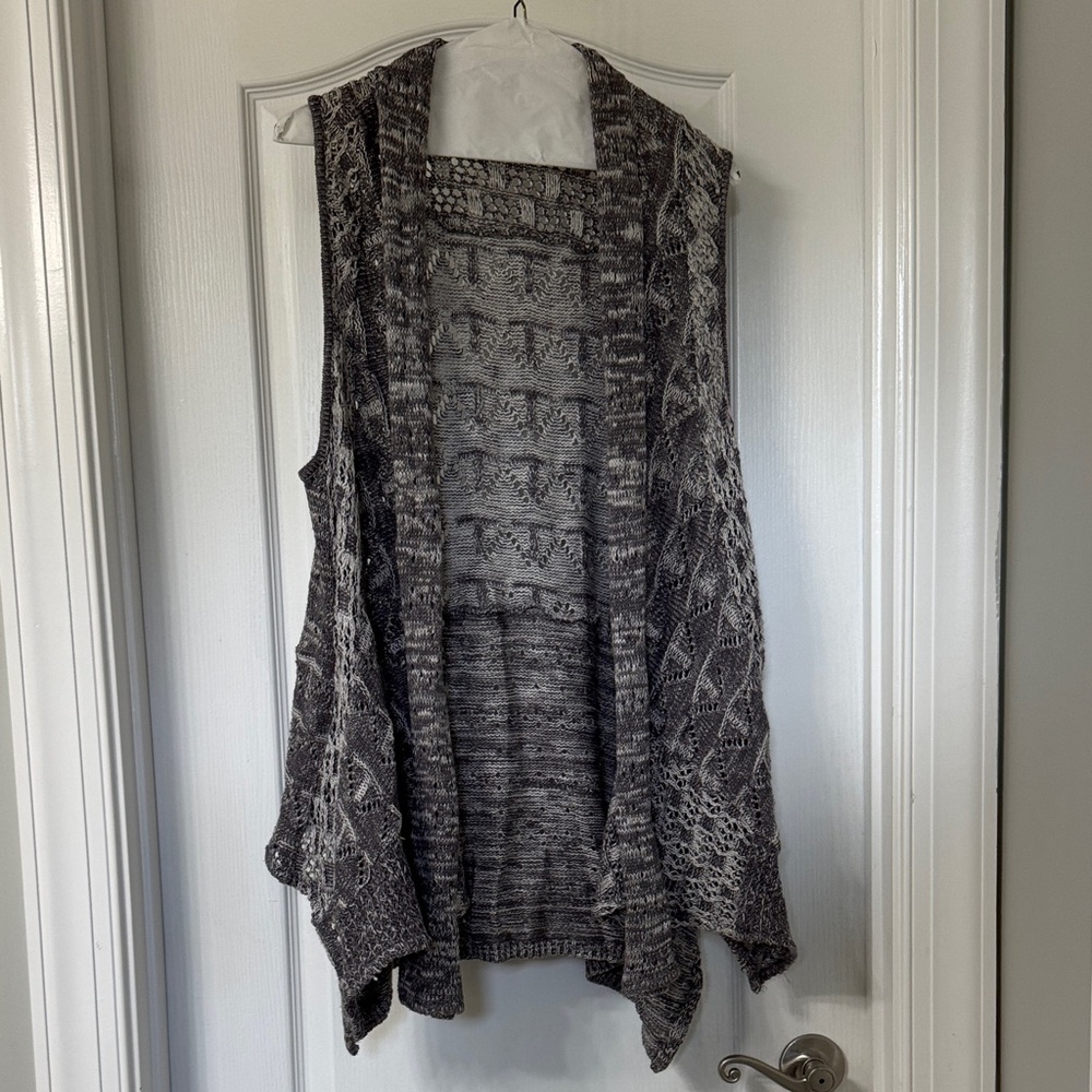 Moth Gray Knit Open Cardigan